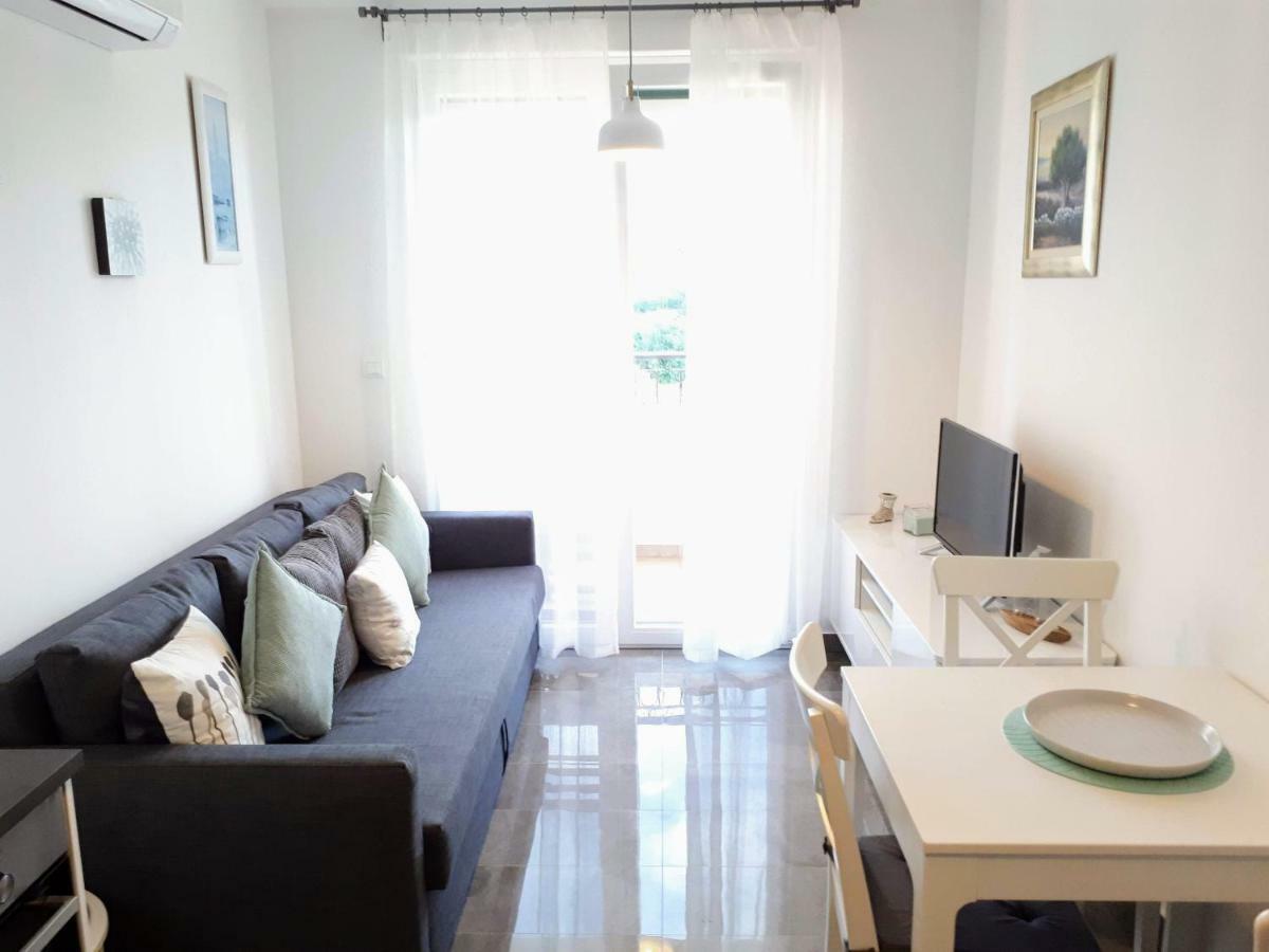 Apartment Eni With Garage Parking スプリト エクステリア 写真